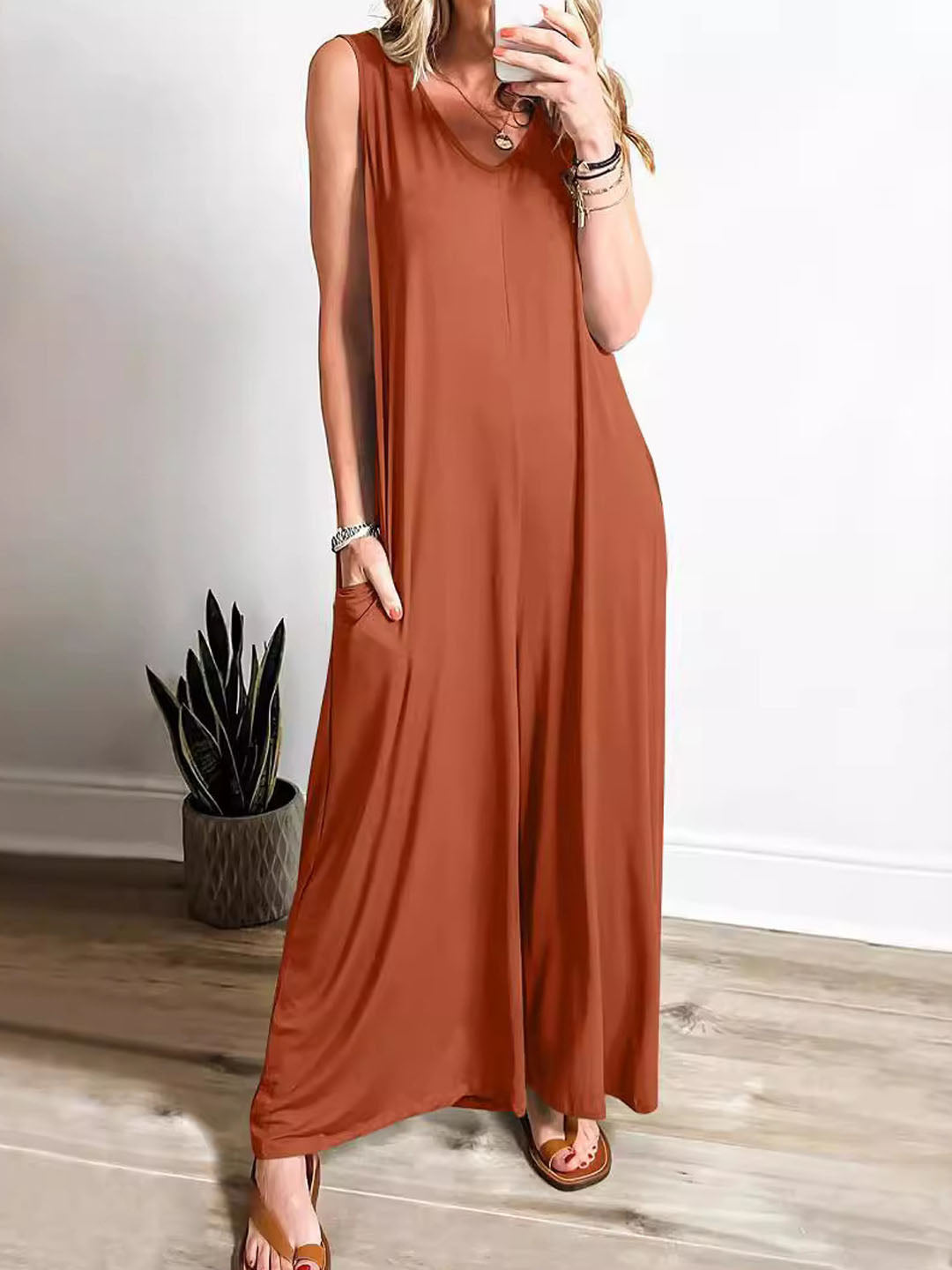 Women's V-Neck Basic Jumpsuit